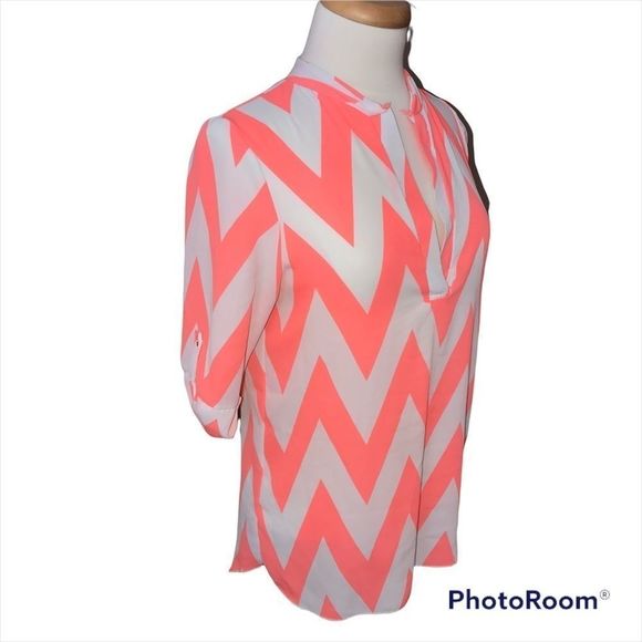 Gingy & Cocoa M neon coral and white chevron 3/4 sleeve flowy top - Picture 6 of 6